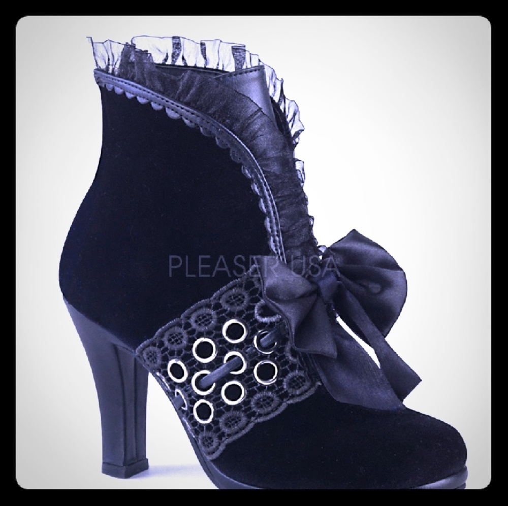 Suede Lace Ruffle boot